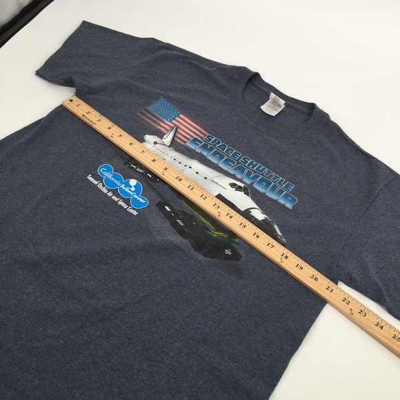 Space Shuttle Endeavour Short Sleeve T-Shirt Size Large Adult Dark Gray Science - Picture 4 of 5